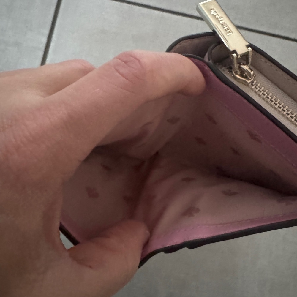 Kate Spade Wallet - Picture 3 of 5